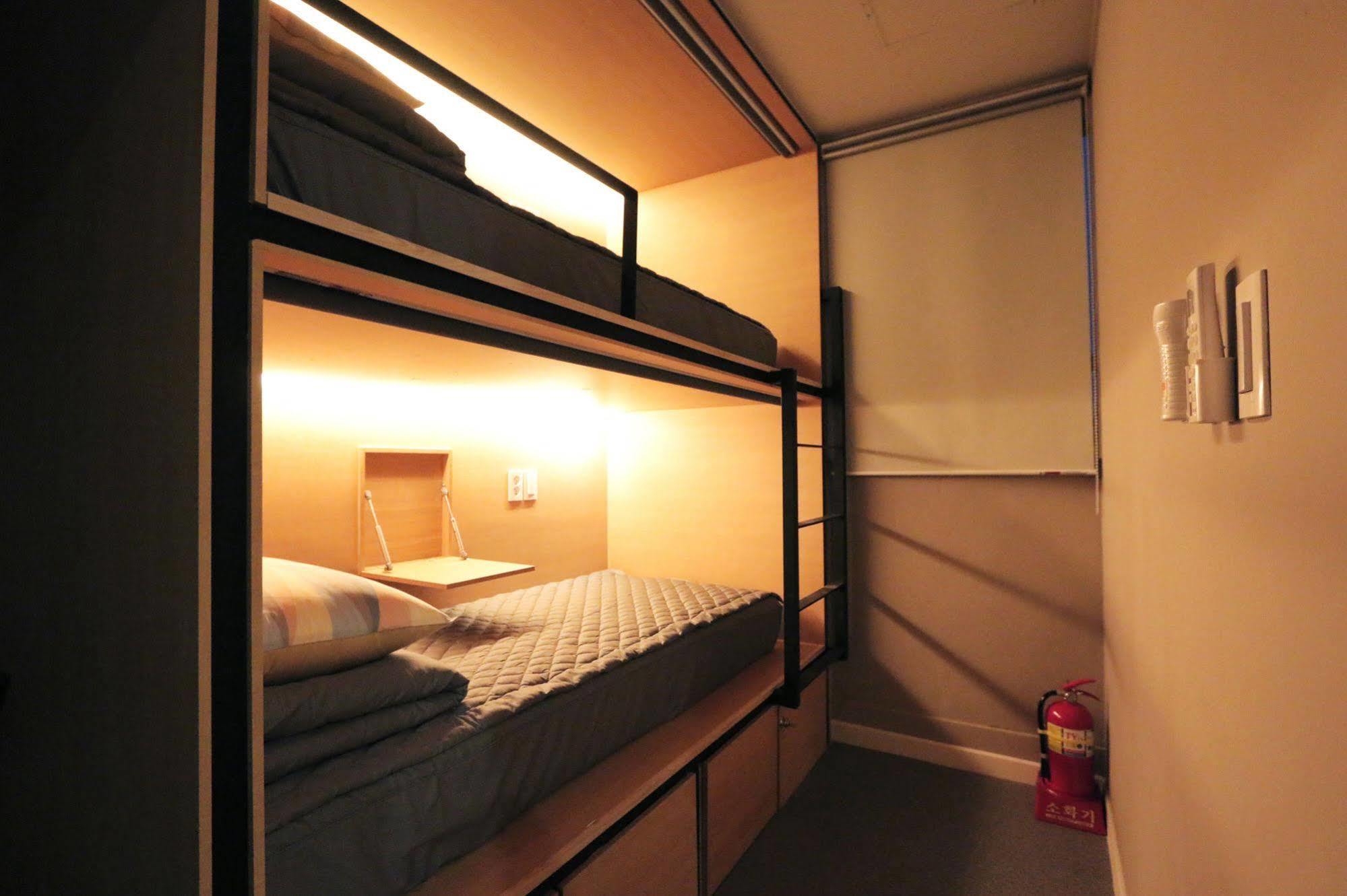 Blueboat Hostel Gyeongju Exterior foto